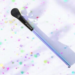 WINGME All-Over Eyeshadow Brush -‎ NEW IN PACKAGE!